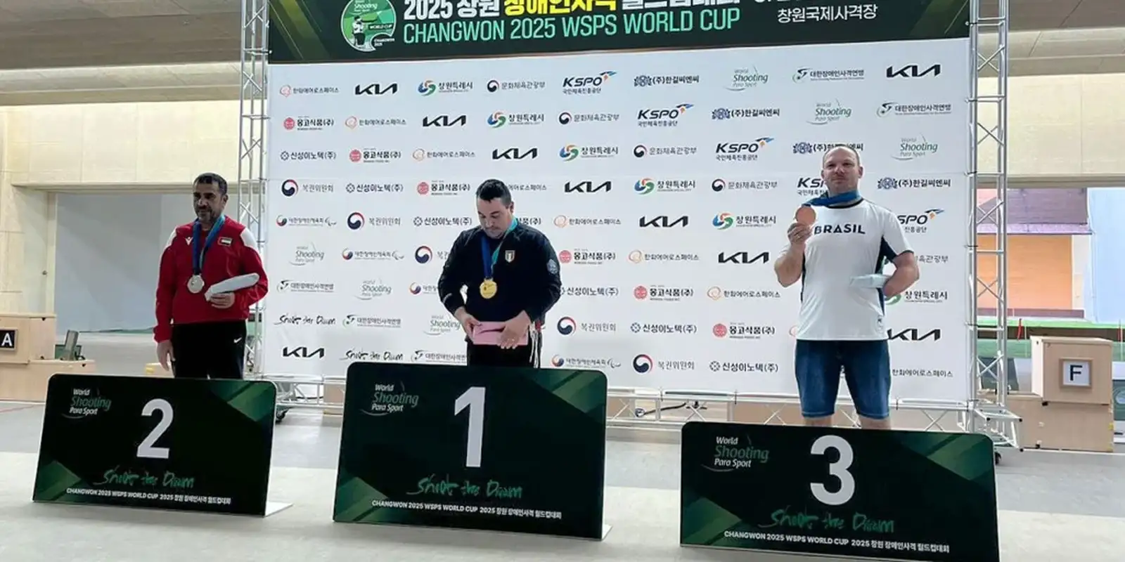 alexandre_basso_bronze_tiro_paralimpico_2025.jpg alexandre_basso_bronze_tiro_paralimpico_2025.jpg